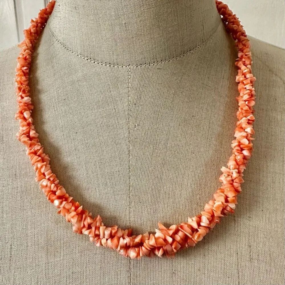 Vintage Peach Coral Chip Necklace with Gold-Tone Clasp